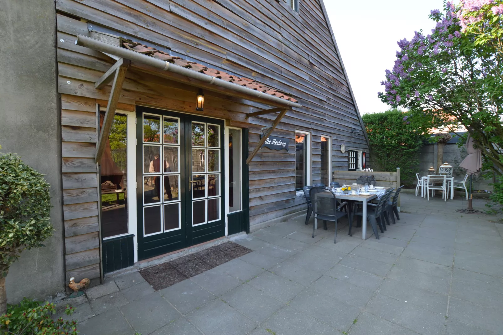 De Herberg-Exterior summer