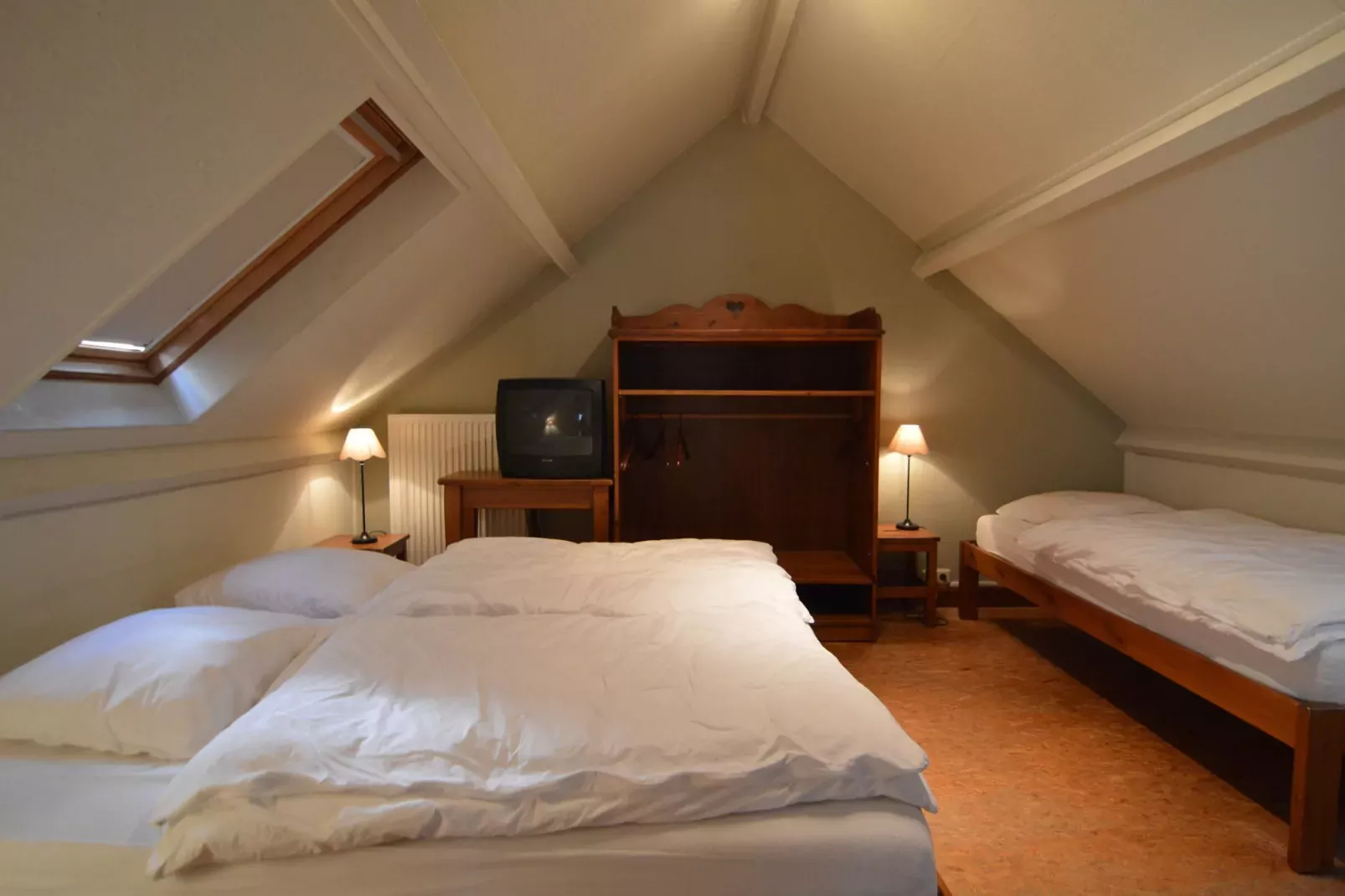 Les Vieilles Pierres-Chambre