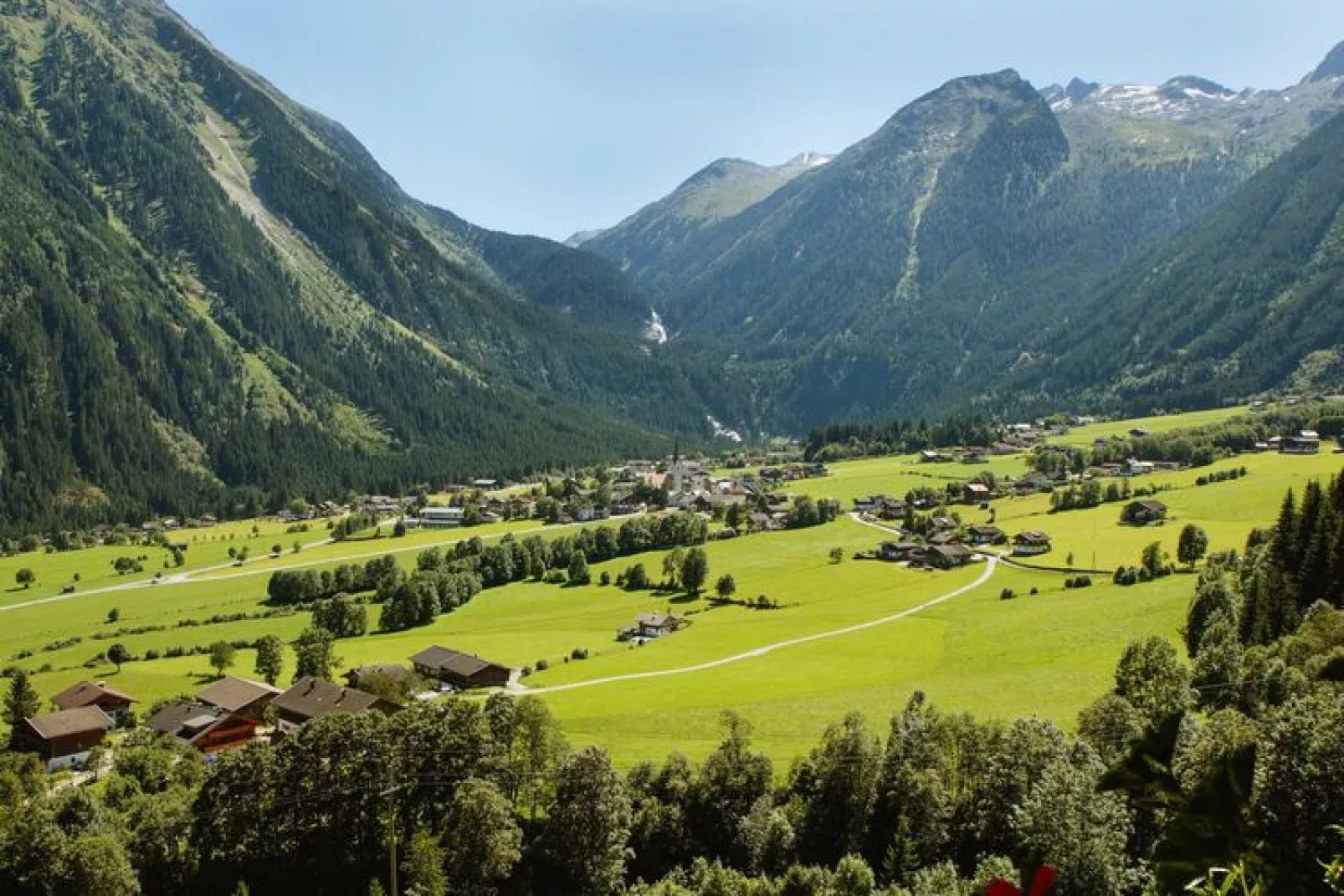 Chalet Wasserfall-View summer