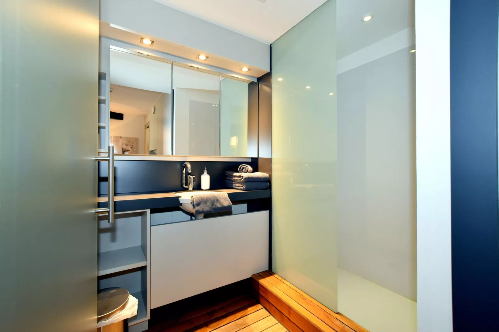Koetshuis Loft-Bathroom