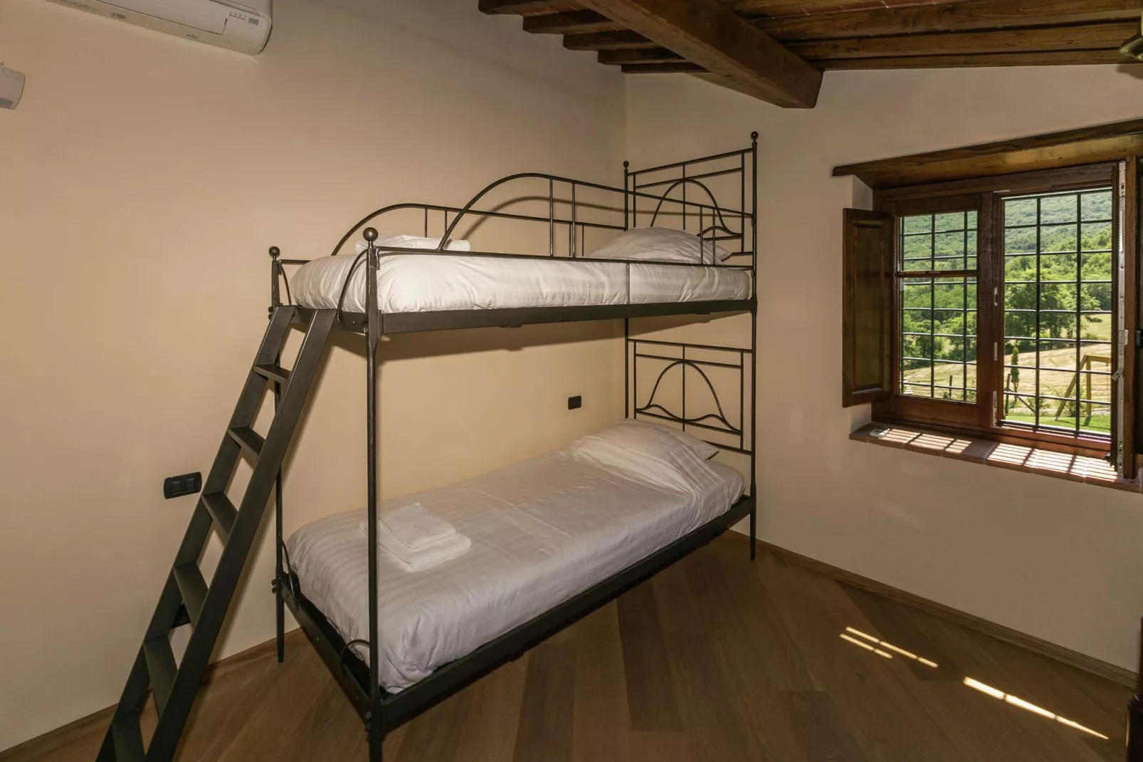 Casa Quattro-Bedroom
