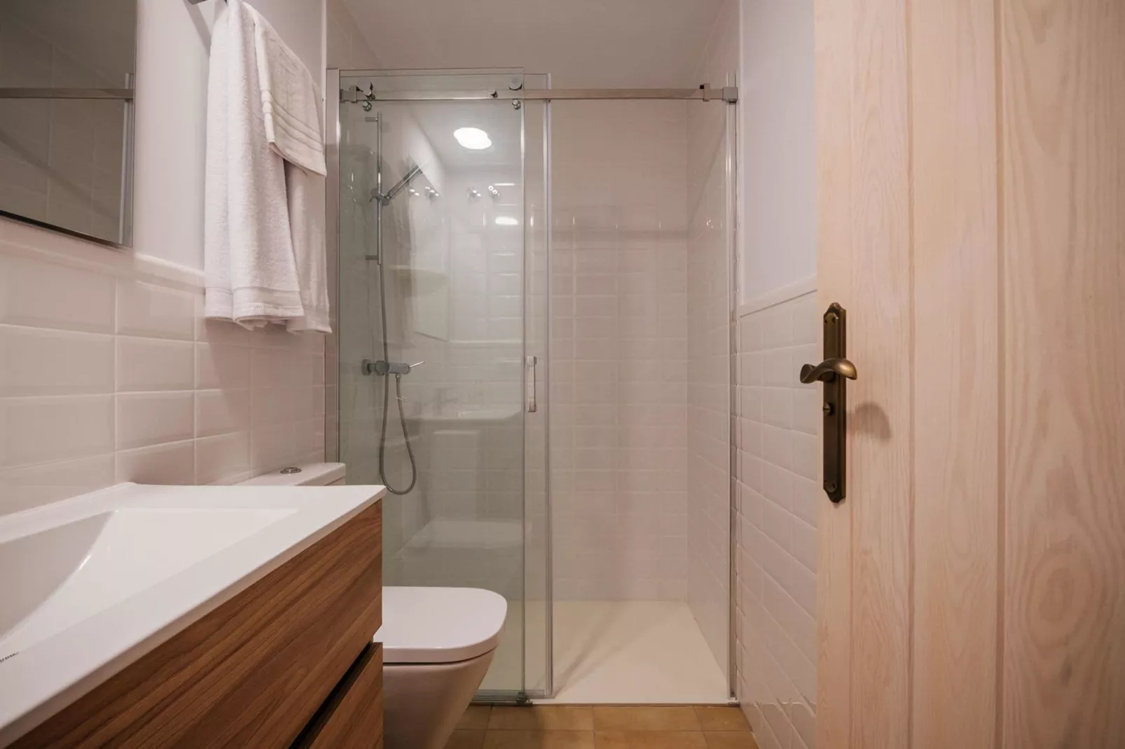 Els LLacs-Bathroom