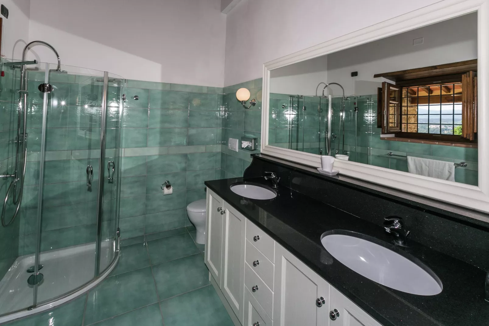 Casa Dieci-Bathroom