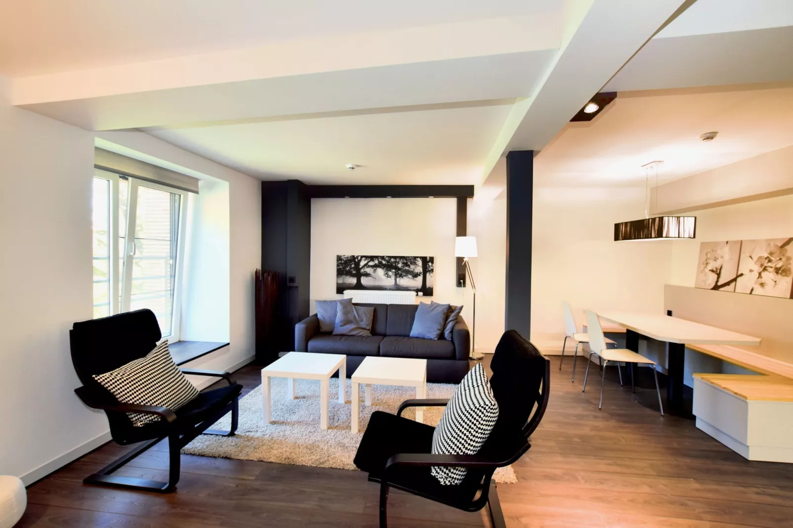 Koetshuis Appartement-Wohnzimmer