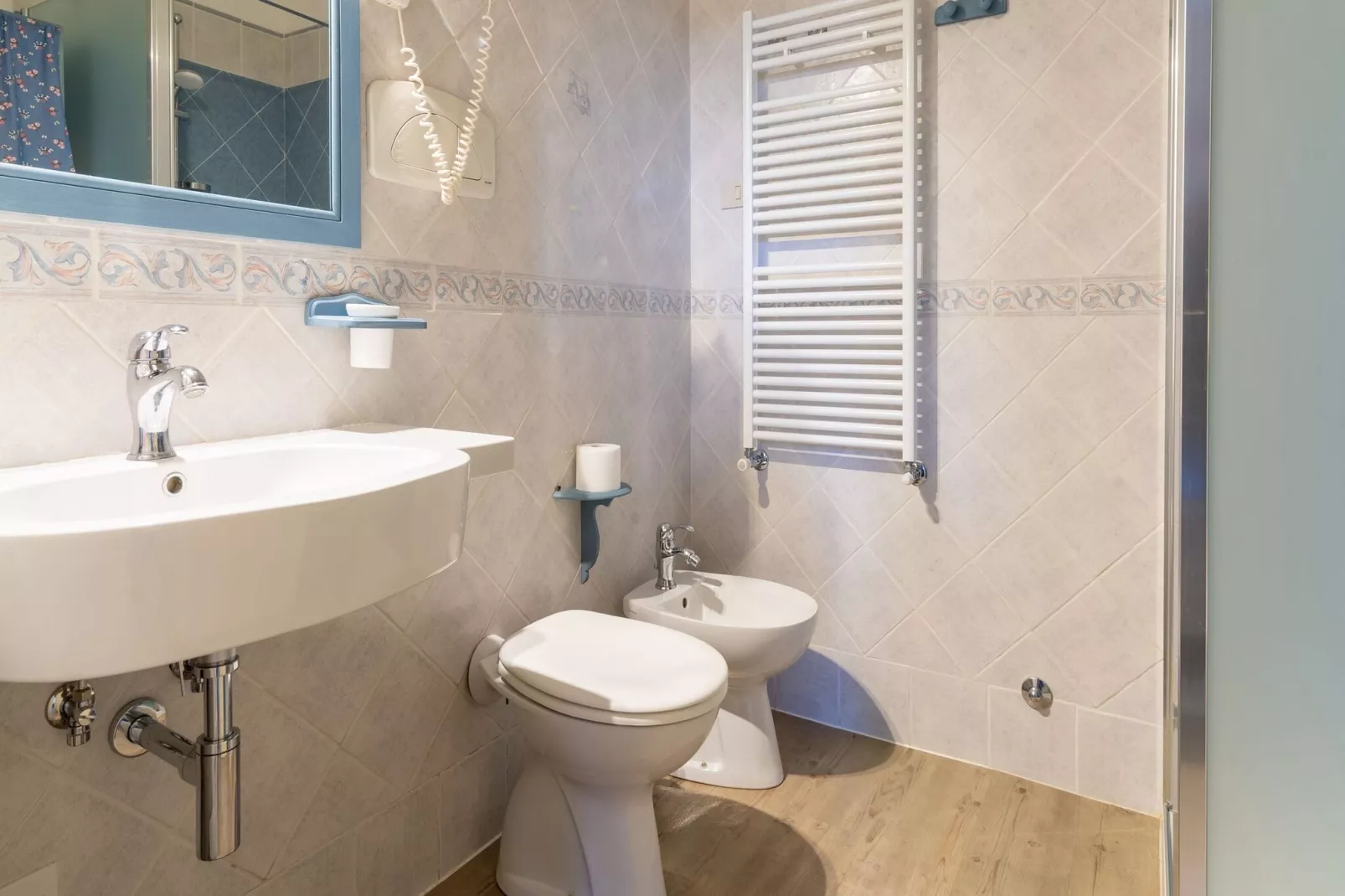 Il Leccio e Le Rose-Bathroom