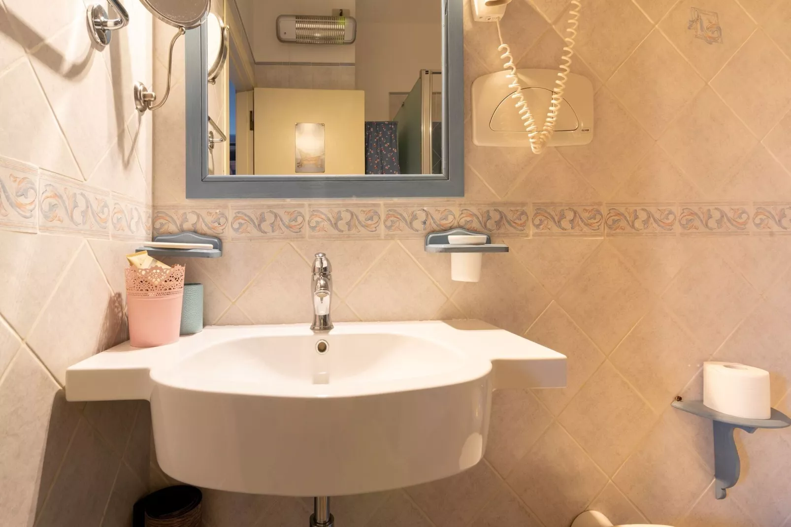 Il Leccio e Le Rose-Bathroom