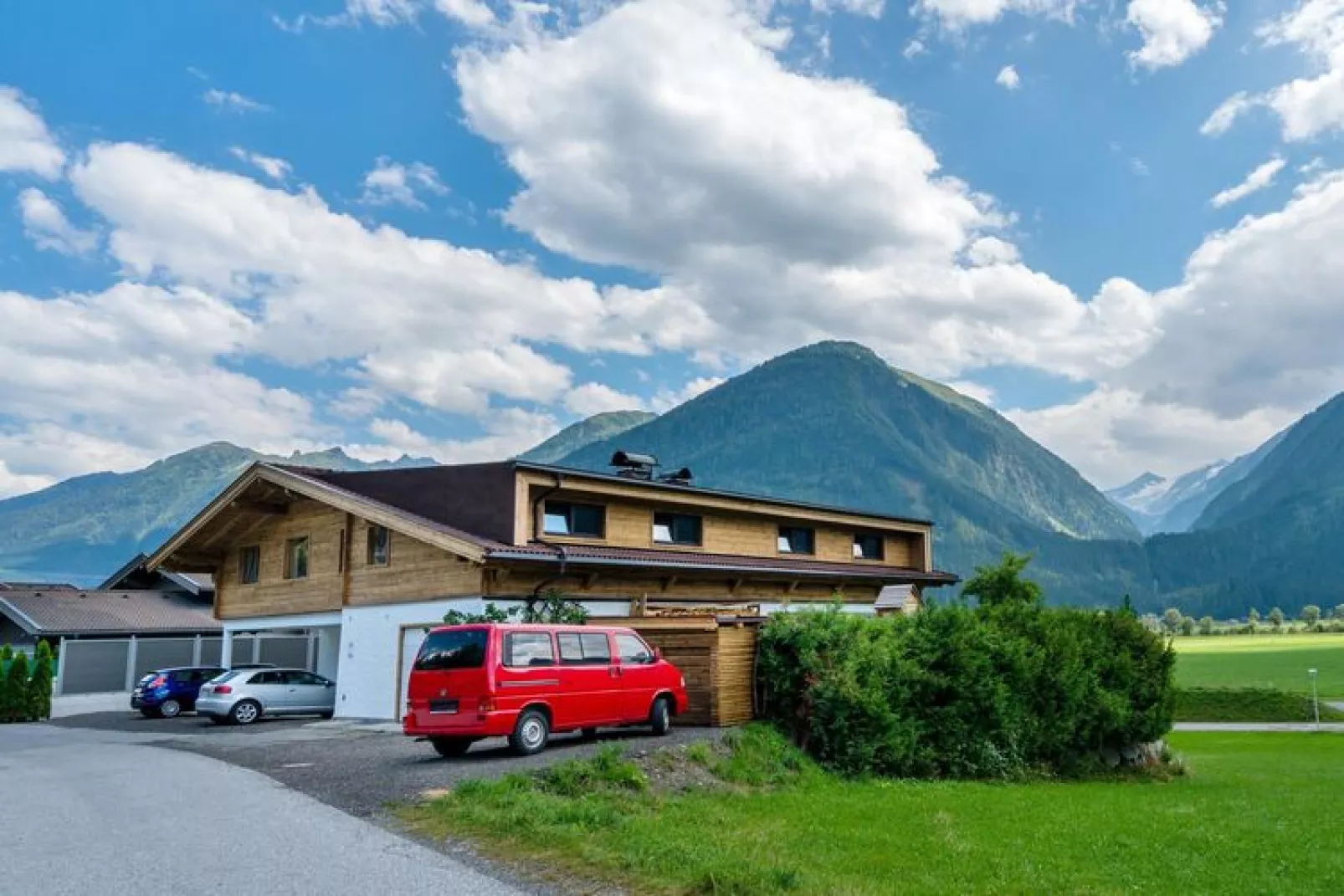 Haus Ferien-Exterior summer