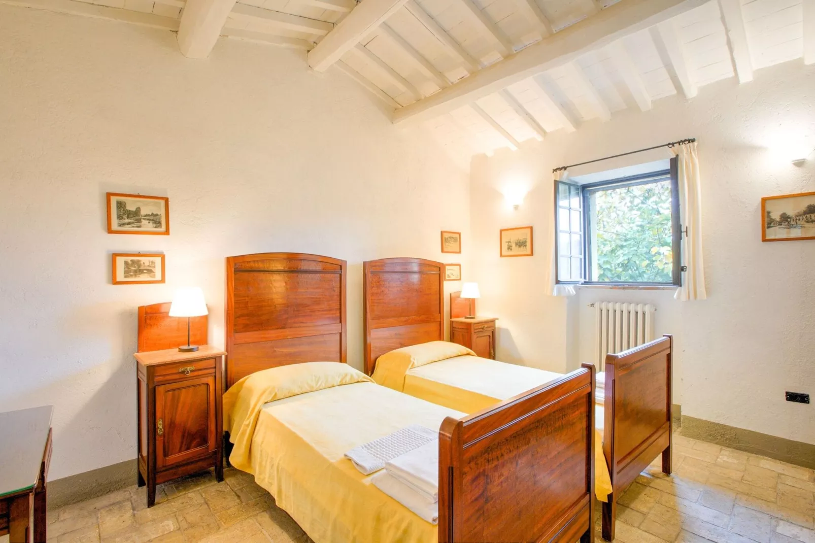 Poggio-Bedroom