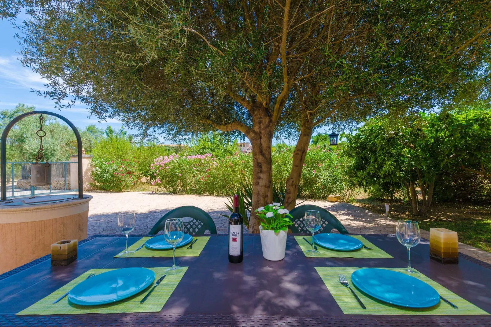 Hort de Can Bou-Exterior summer