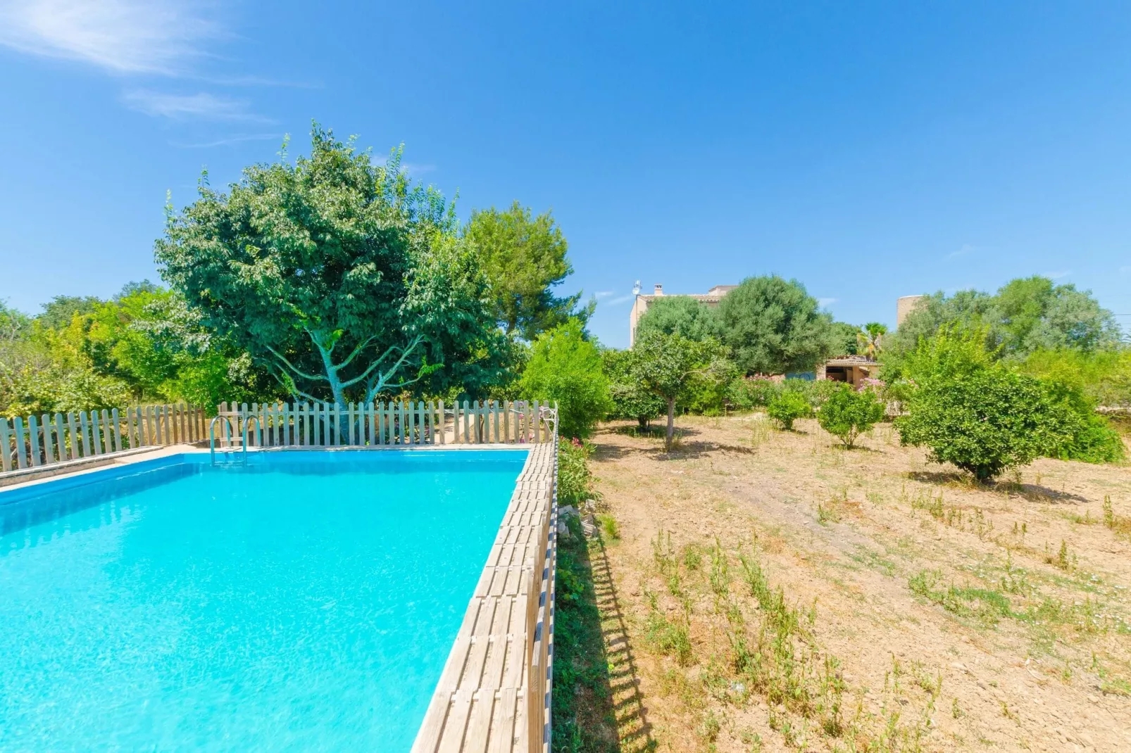 Hort de Can Bou-Exterior summer