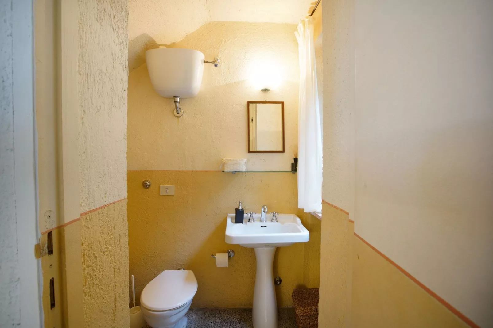 Rododendro-Bathroom
