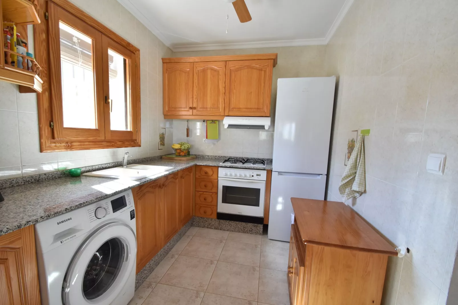 Villa Antonio Alto 4 pax-Kitchen