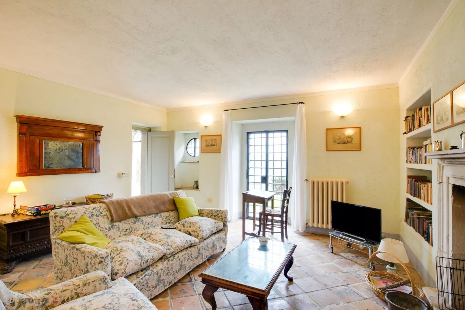 Cima Colle-Living room