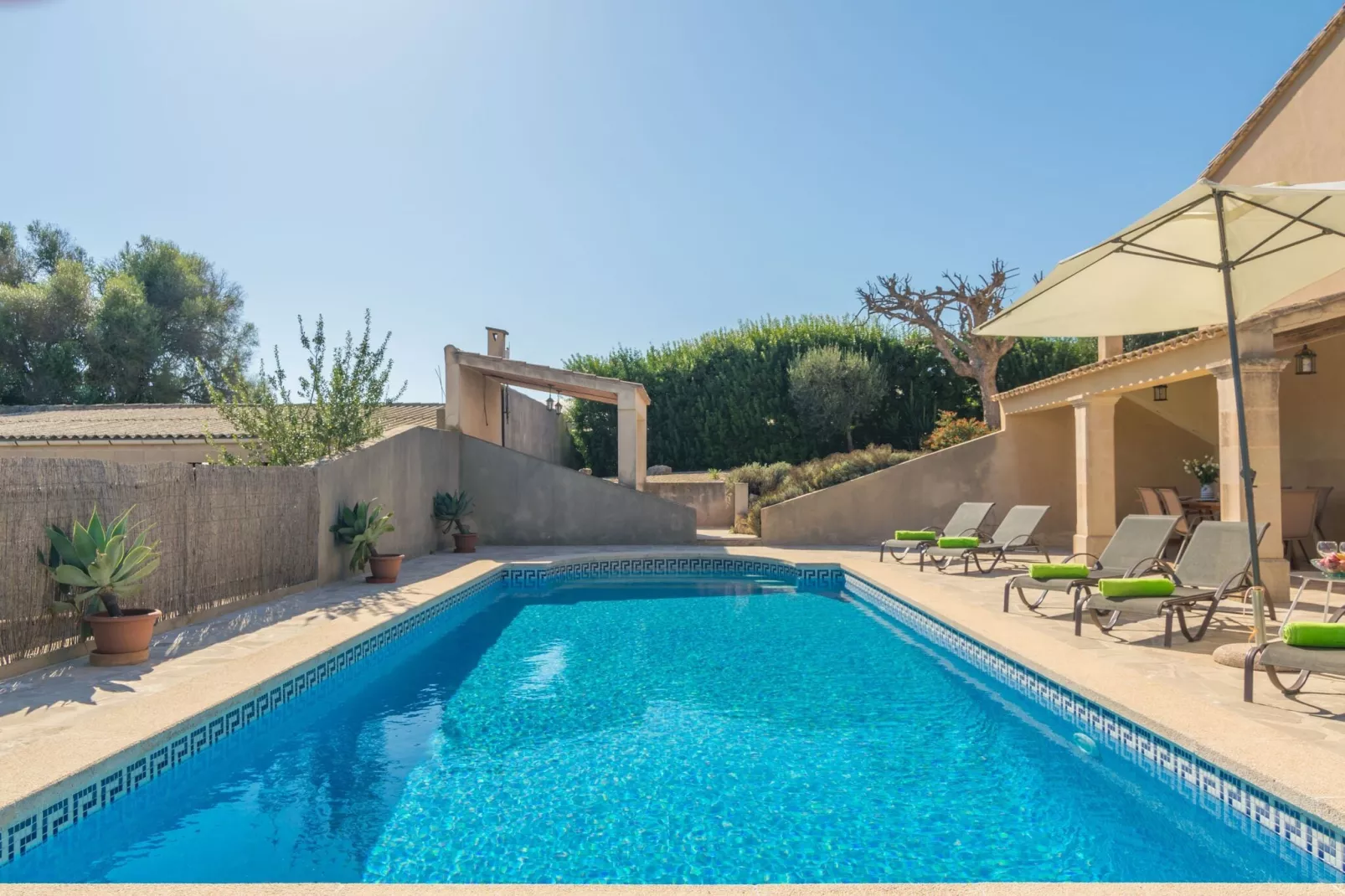 Pleta De Bonany-Exterior summer