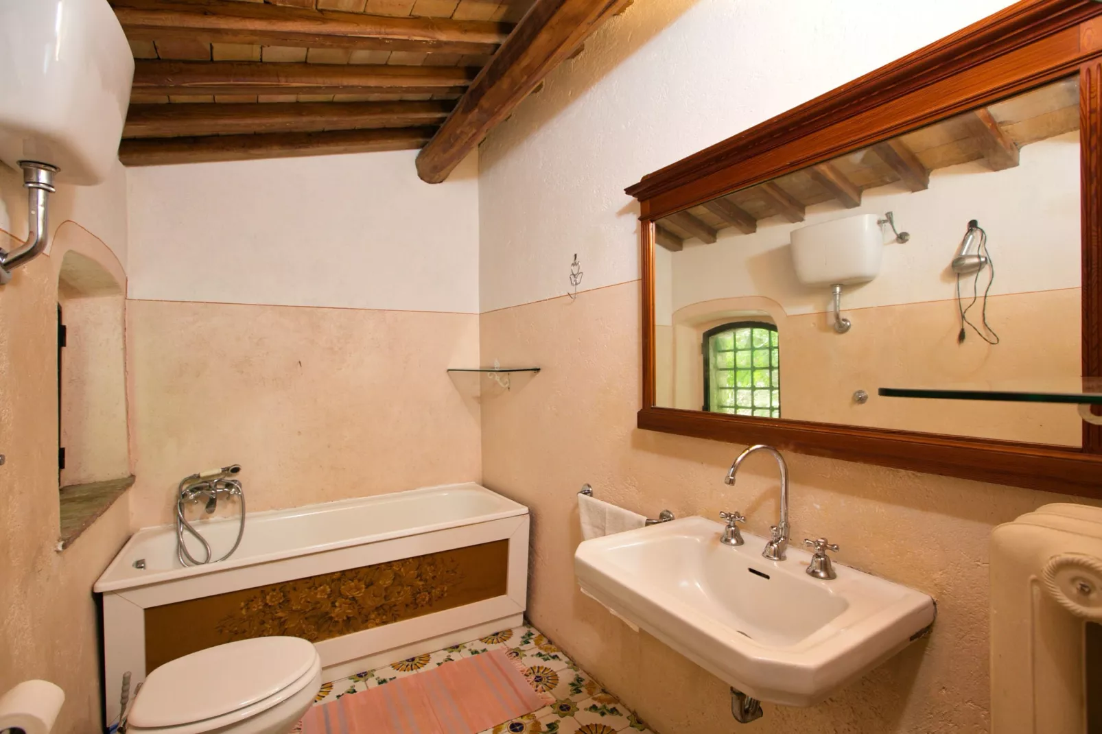 Cima Colle-Bathroom
