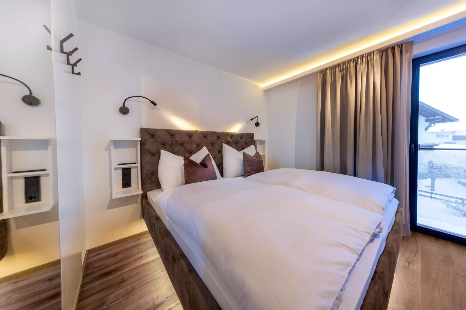 Apartments B-HOME-Bedroom