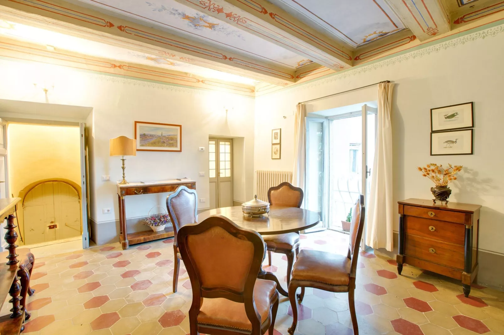 Castagno-Living room