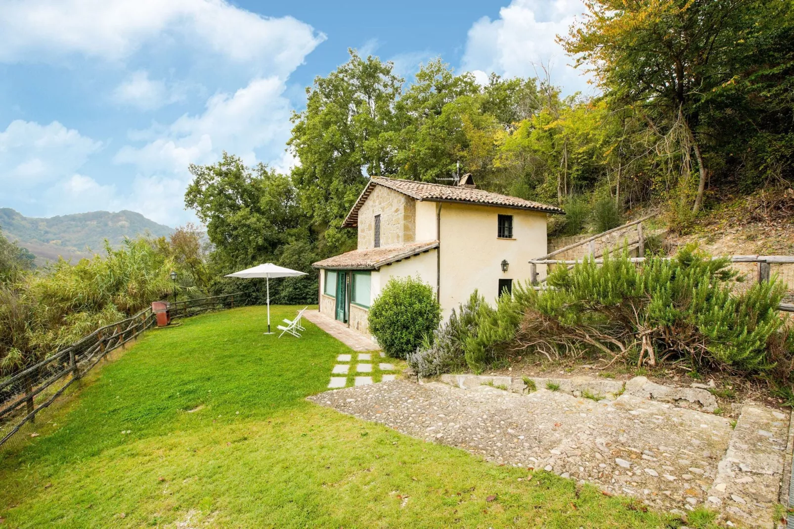 Il Belvedere-Exterior summer