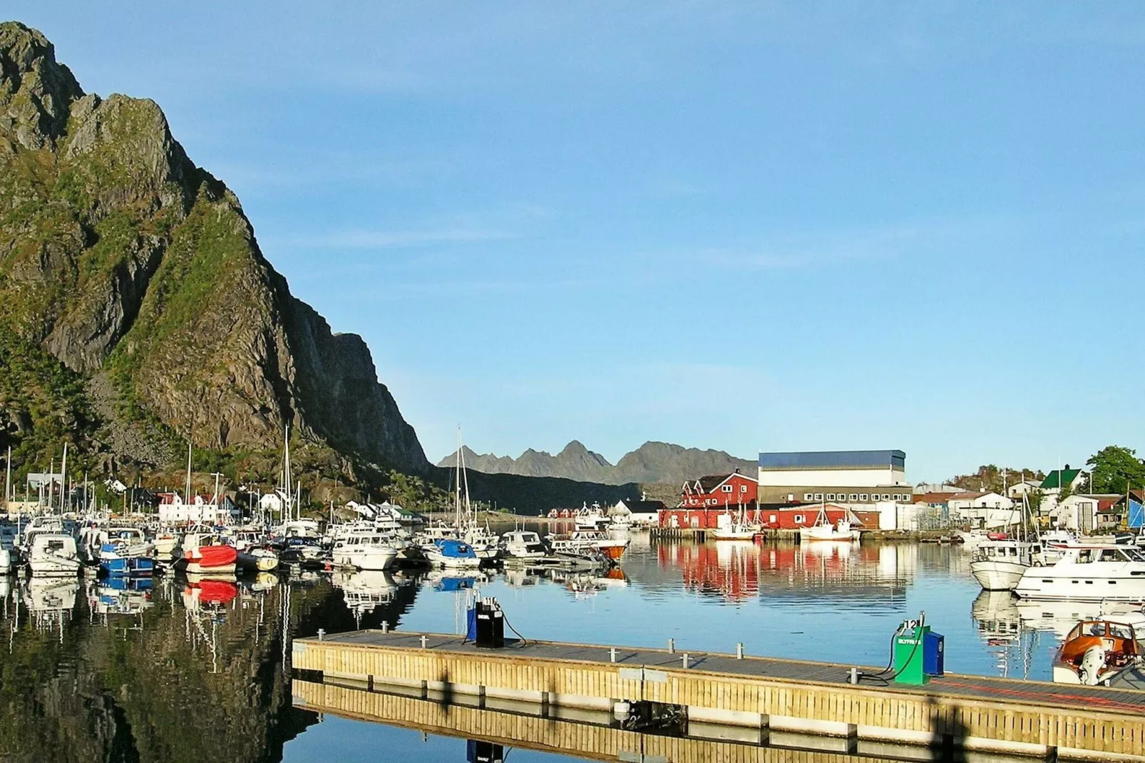 6 person holiday home in Svolvær