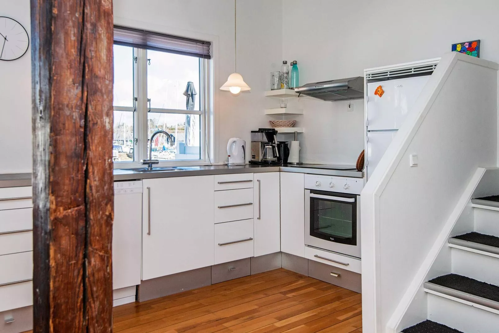 3 room,2 levels-Intérieur