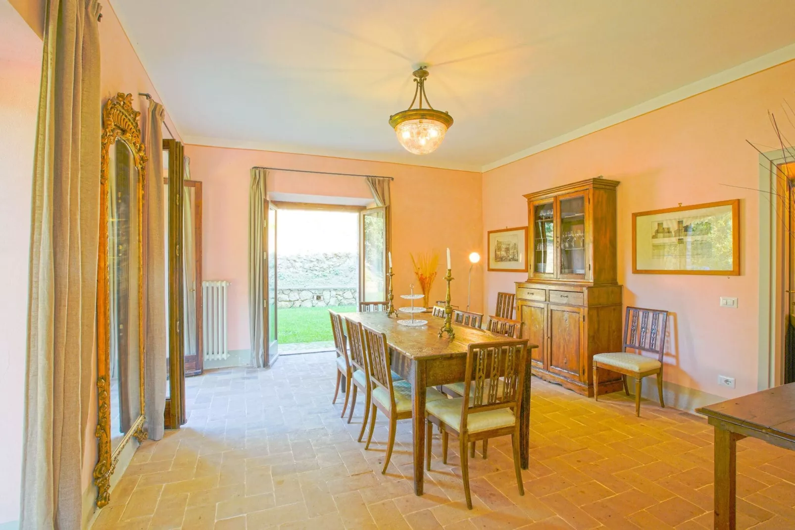 Villa Sparina-Dining room