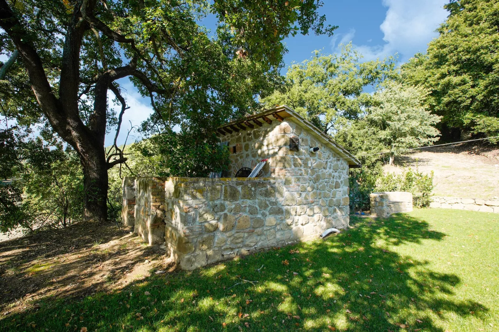 Villa Sparina-Gardens summer