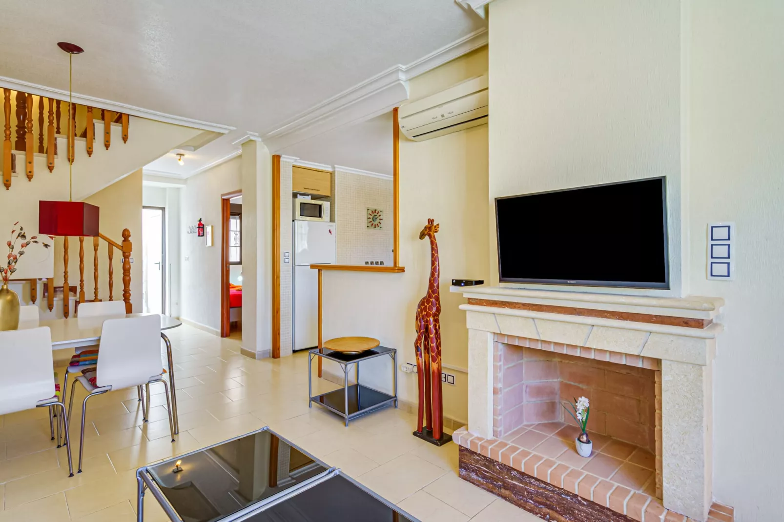 Casa Noain-Living room
