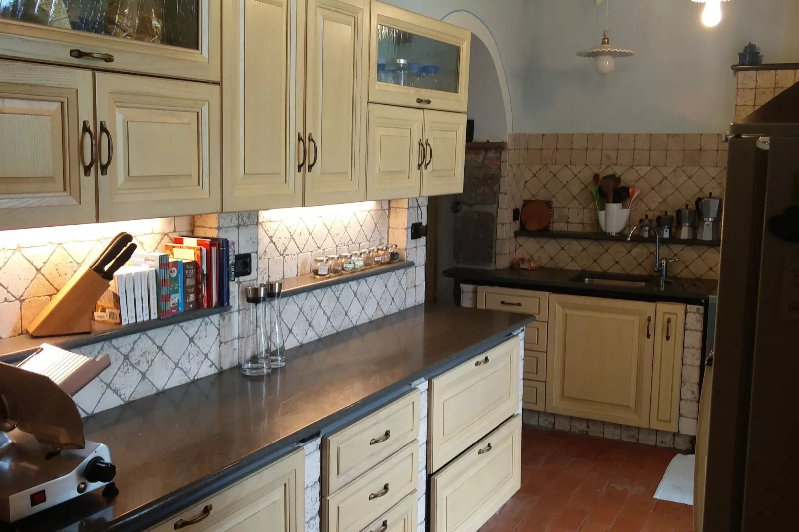 Morus Country House-Kitchen