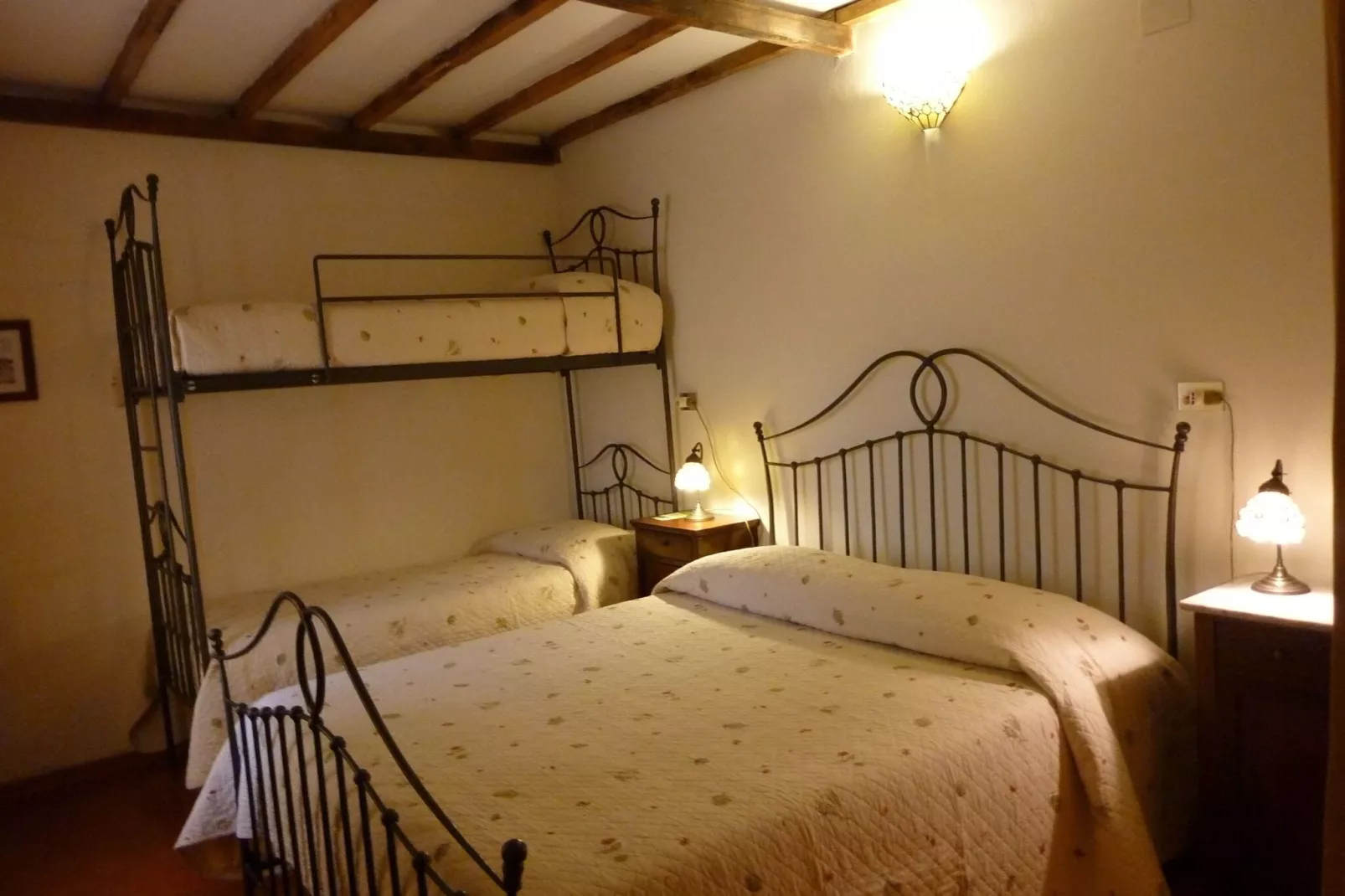 Morus Country House-Bedroom