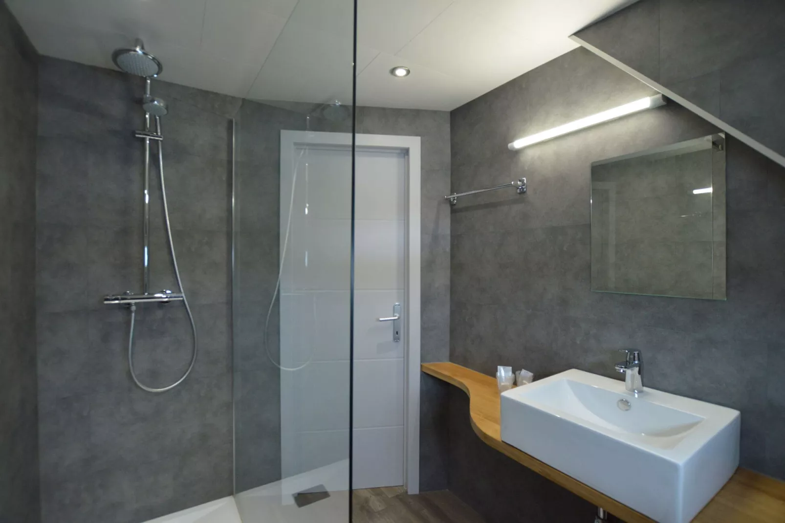 En Chanteraine-Salle de bain