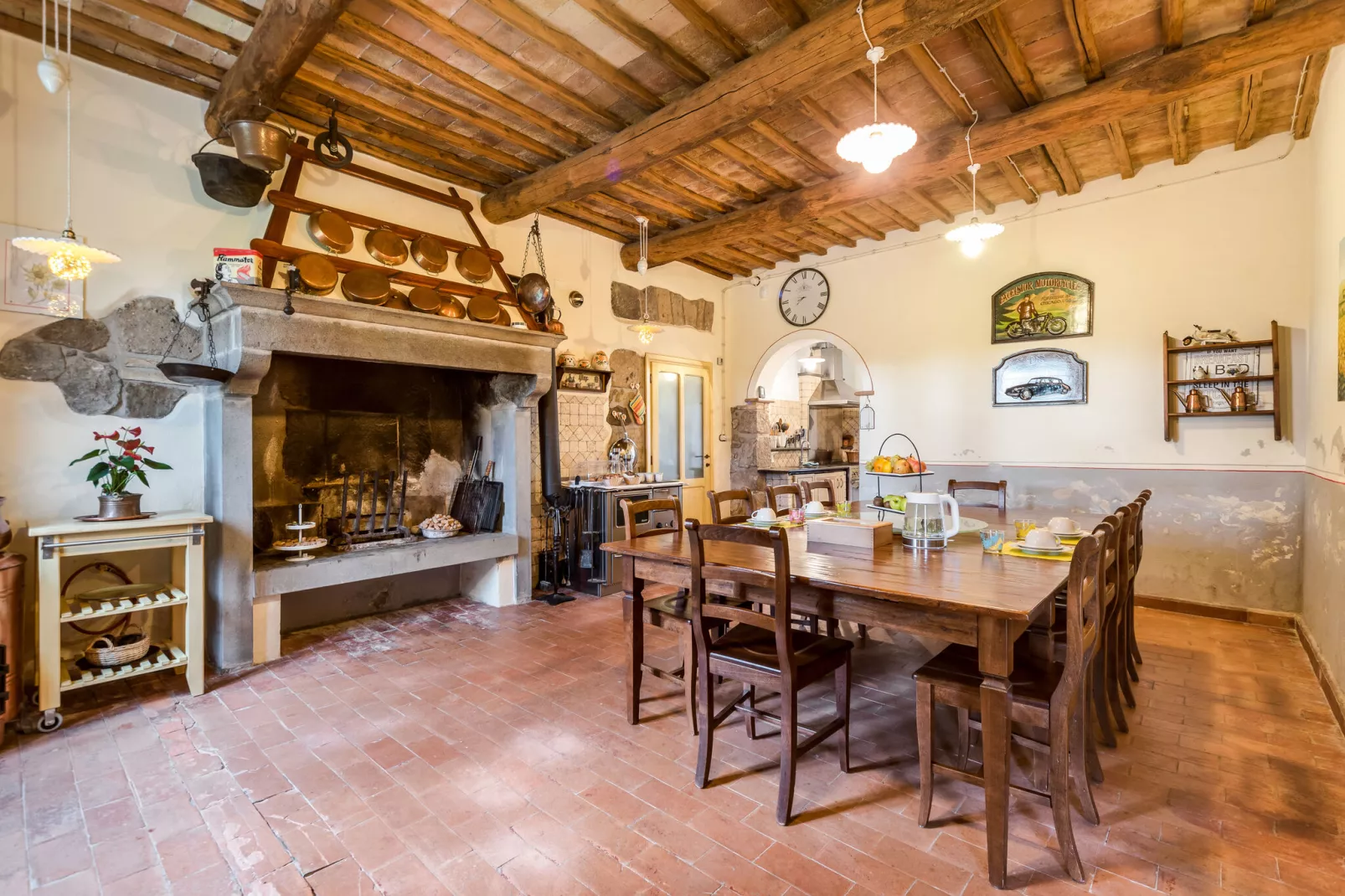Morus Country House-Dining room
