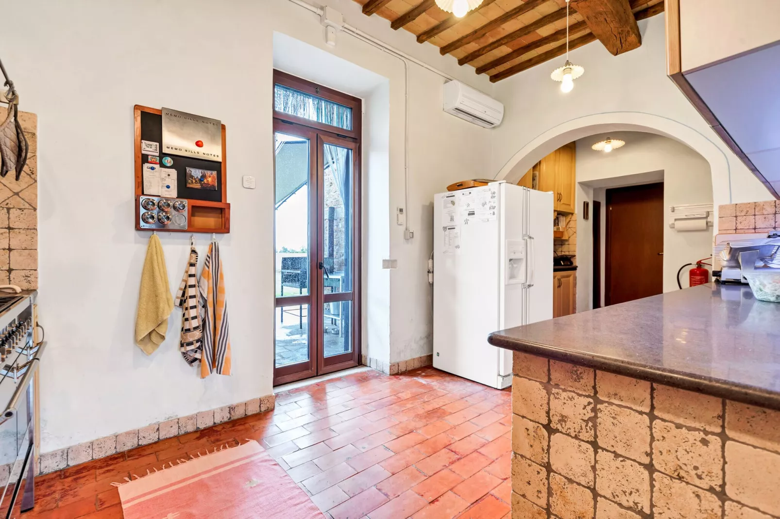 Morus Country House-Kitchen