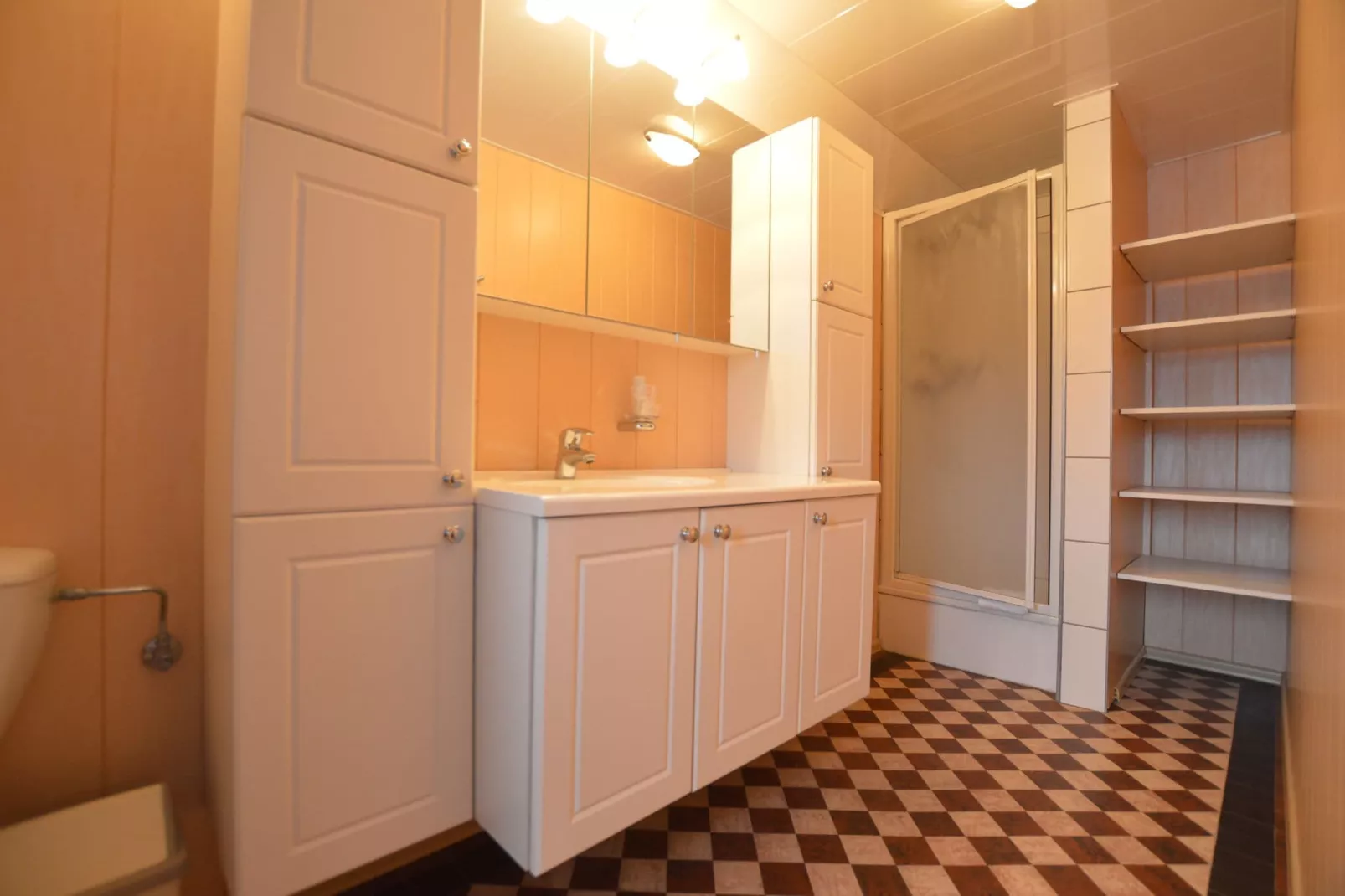 En Chanteraine-Salle de bain