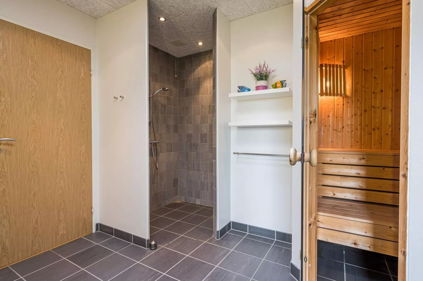 Maison de vacances pour 6 a Henne-Sauna