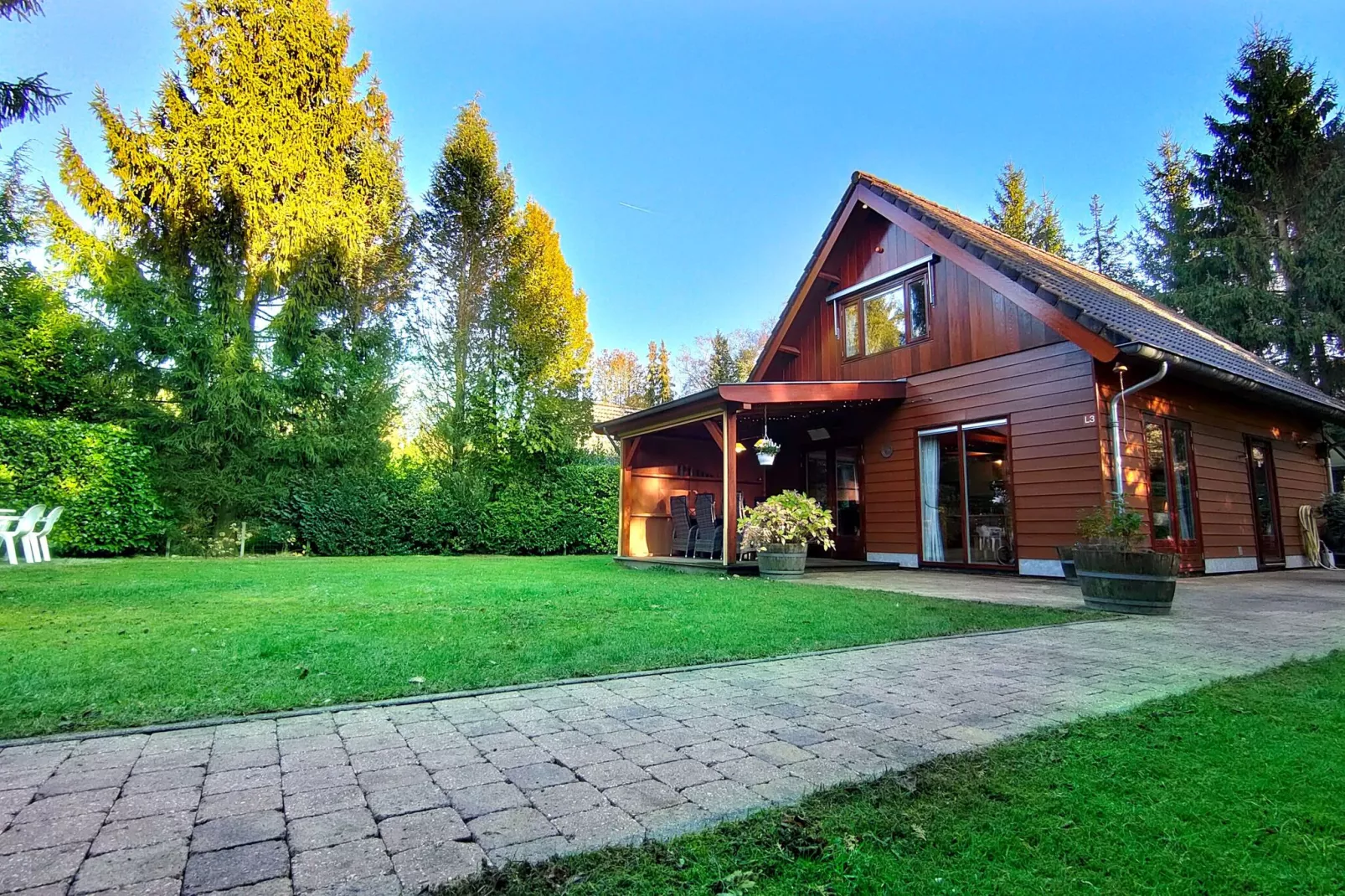 Prachtig vrijstaand huis met tuin op de Veluwe-Exterior summer