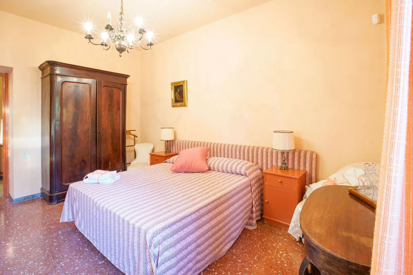 Cassia-Bedroom
