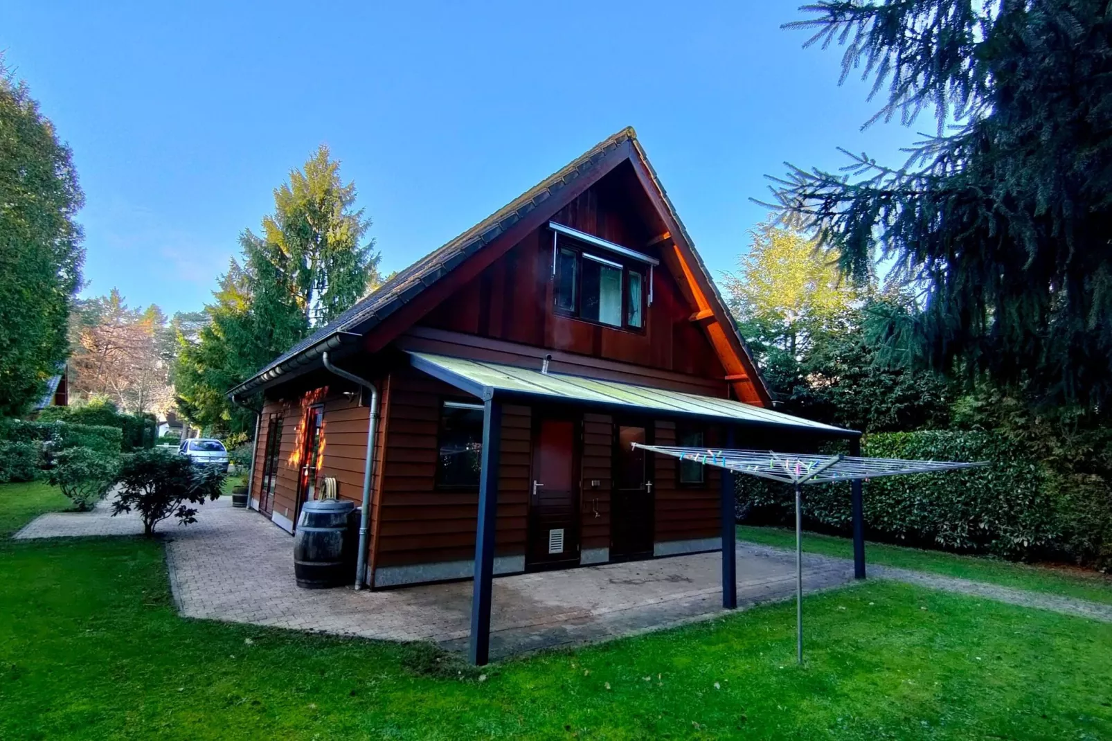 Prachtig vrijstaand huis met tuin op de Veluwe-Exterior summer