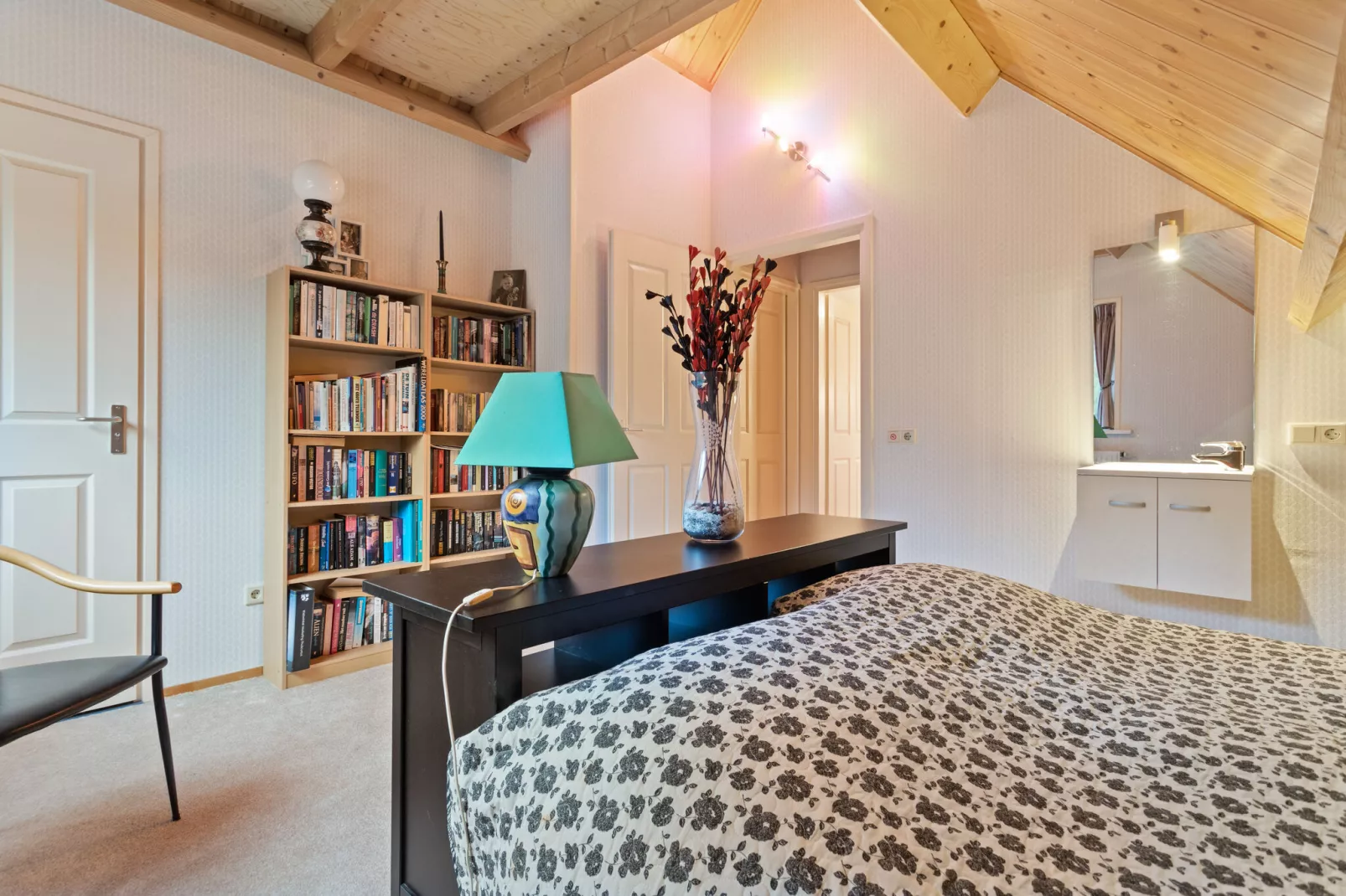 Prachtig vrijstaand huis met tuin op de Veluwe-Bedroom