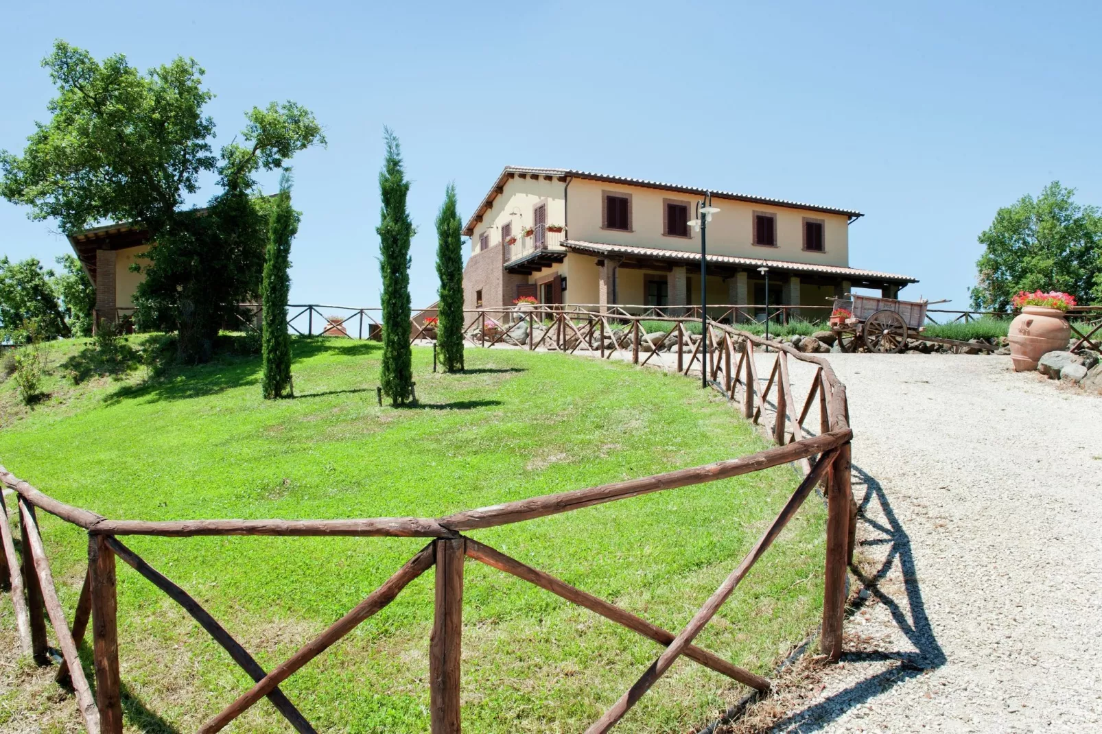 Vignente-Gardens summer
