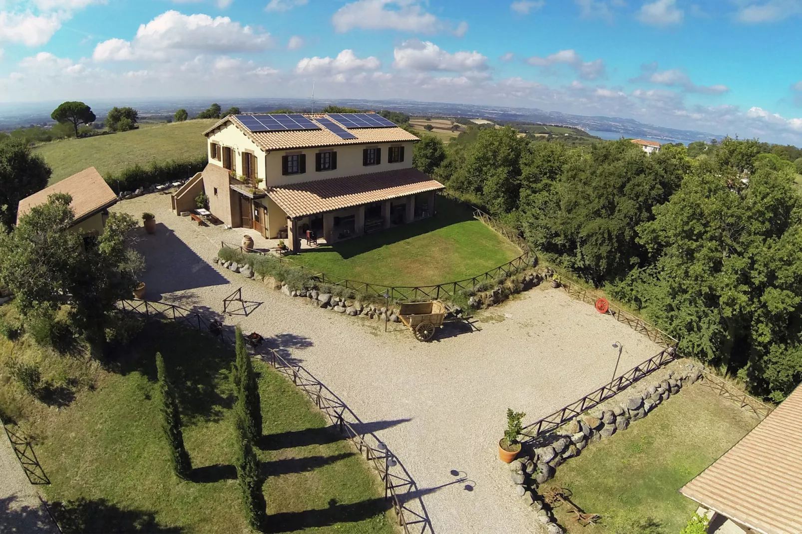Vignente-Exterior summer