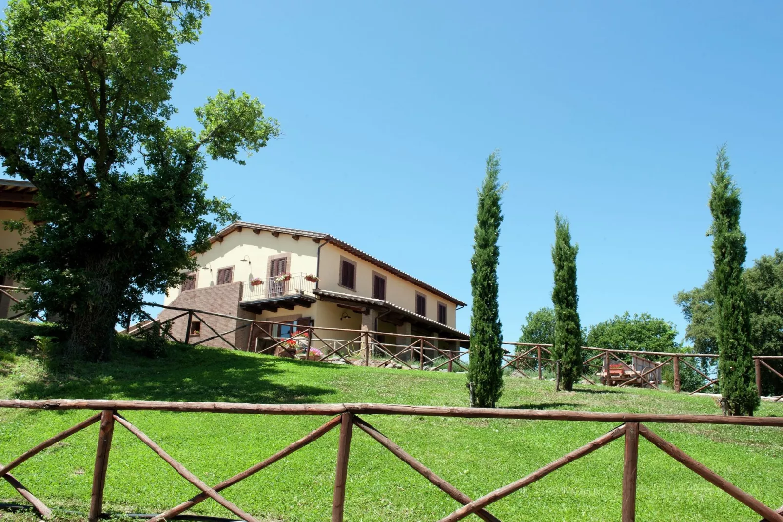 Vignente-Gardens summer