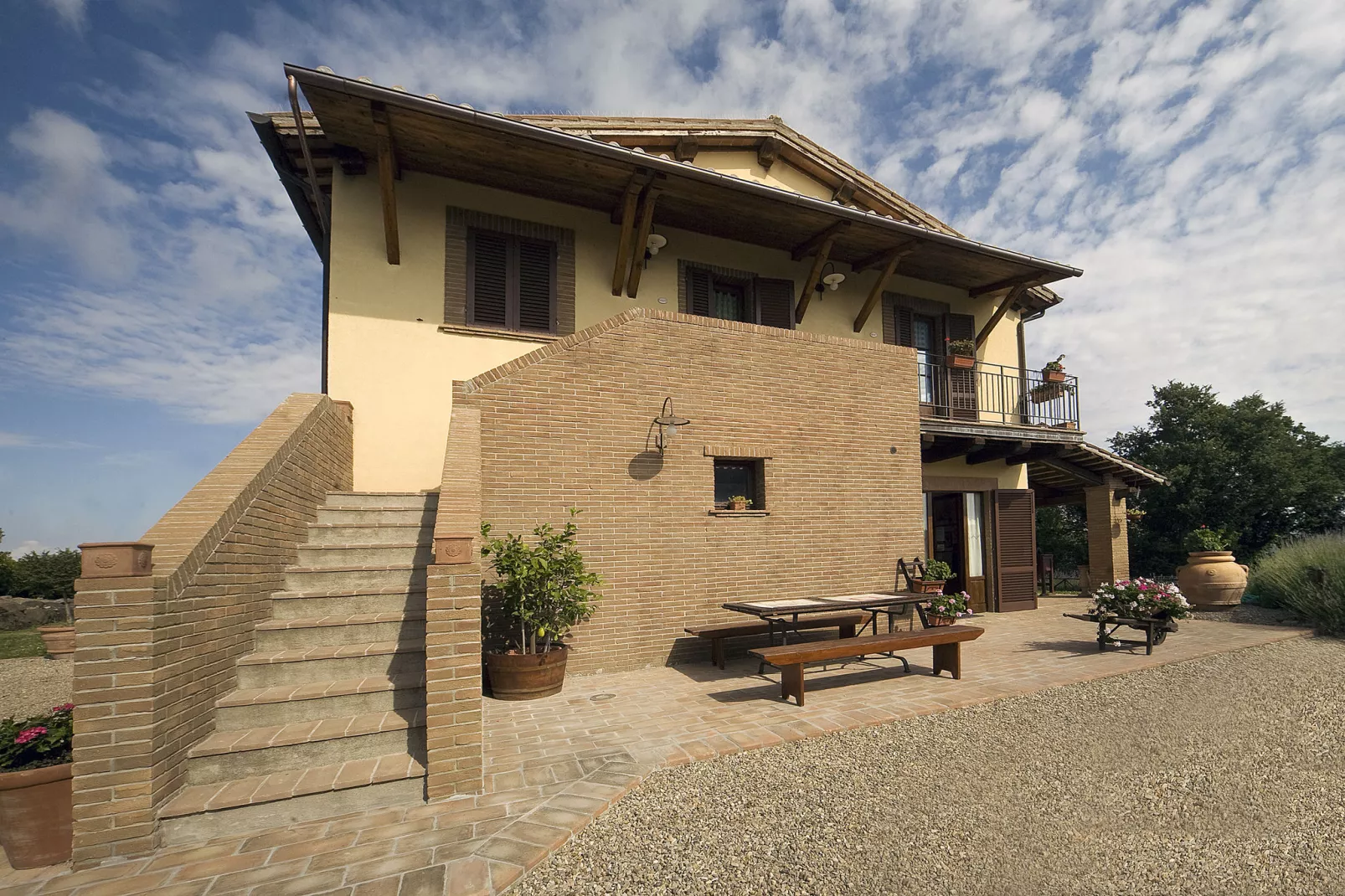 Castagneto-Exterior summer