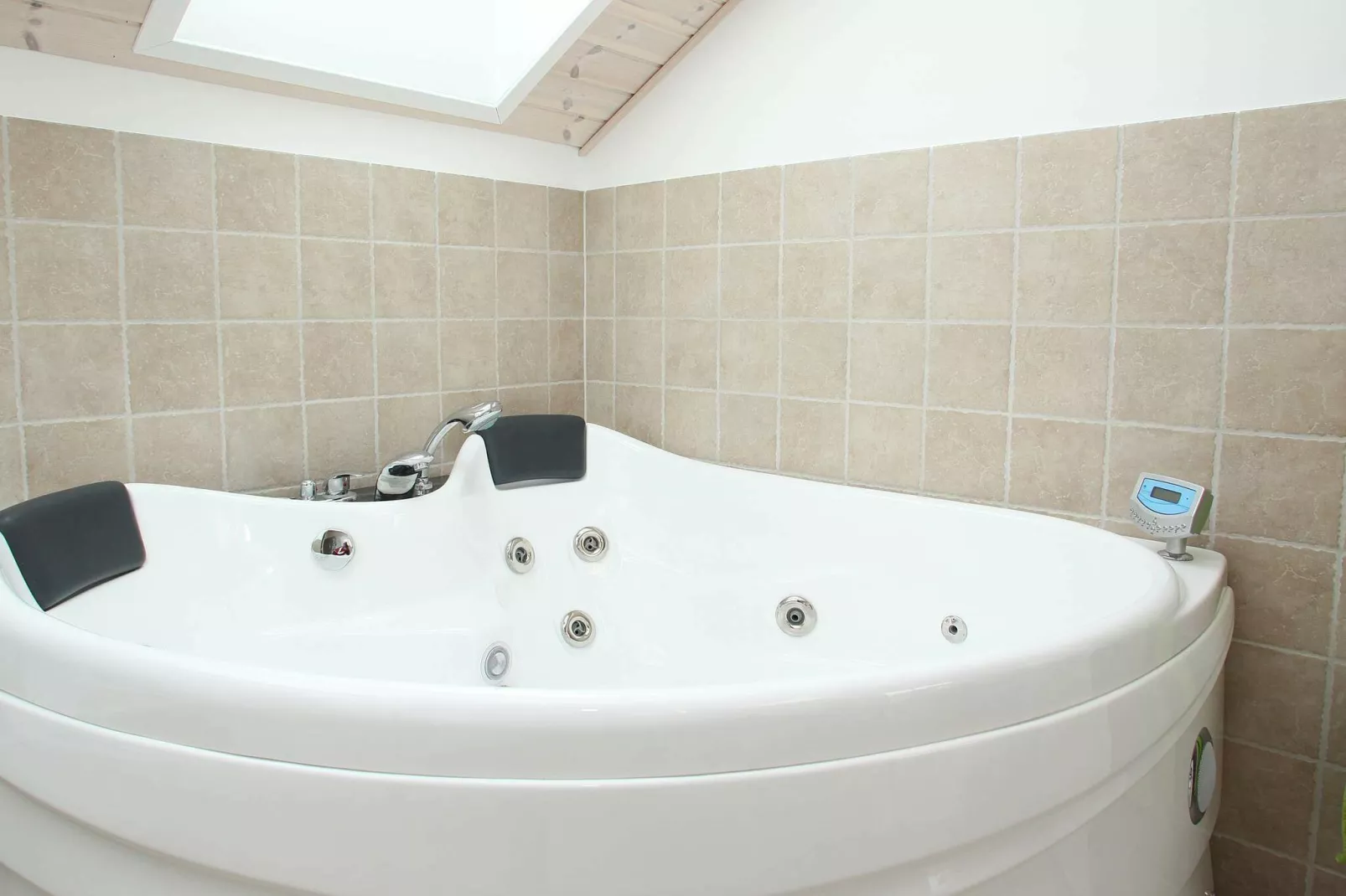 8 Personen Ferienhaus in Løkken-By Traum-Wellnessbereich