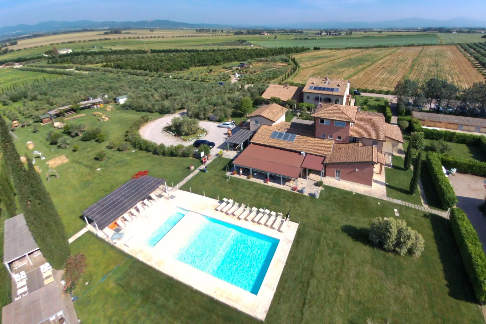 Bozzone Residenza Rossa-Exterior summer