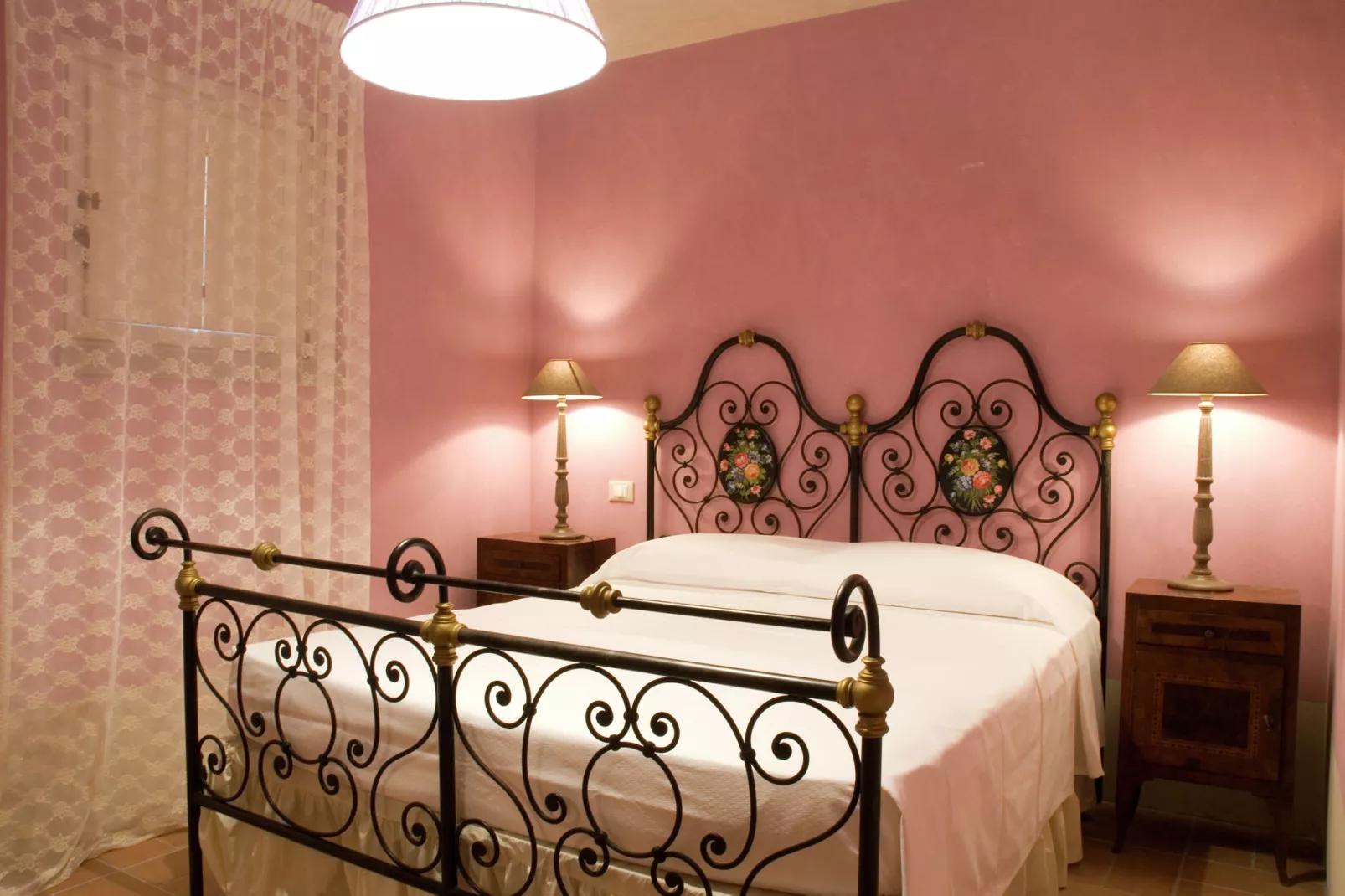 Bozzone Residenza Rossa-Bedroom
