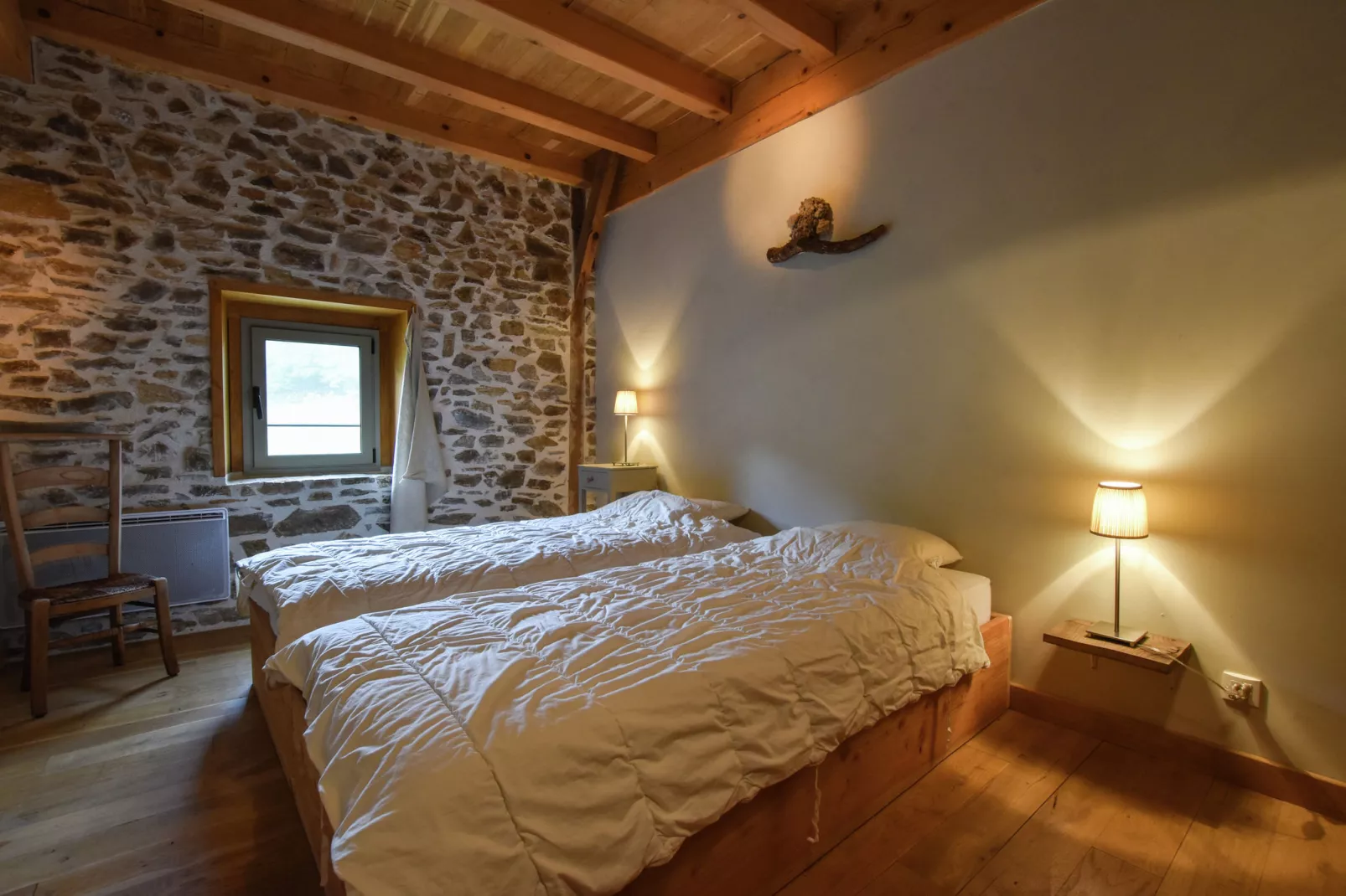 La Remise-Bedroom