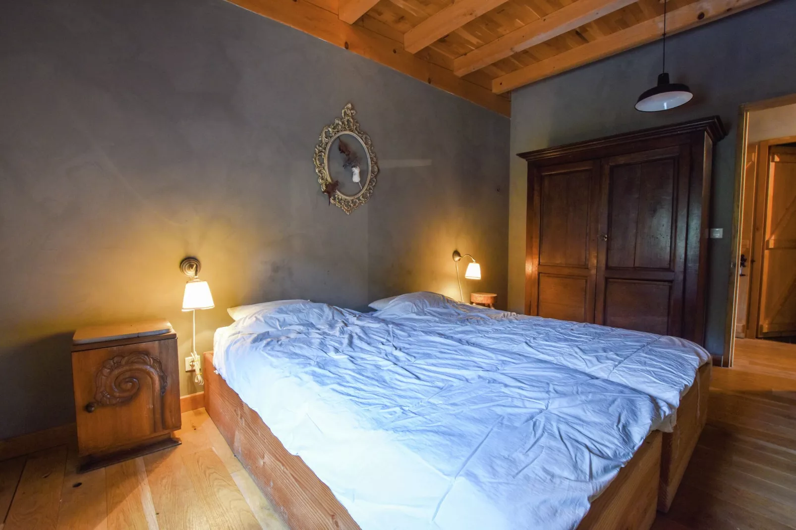 La Remise-Bedroom