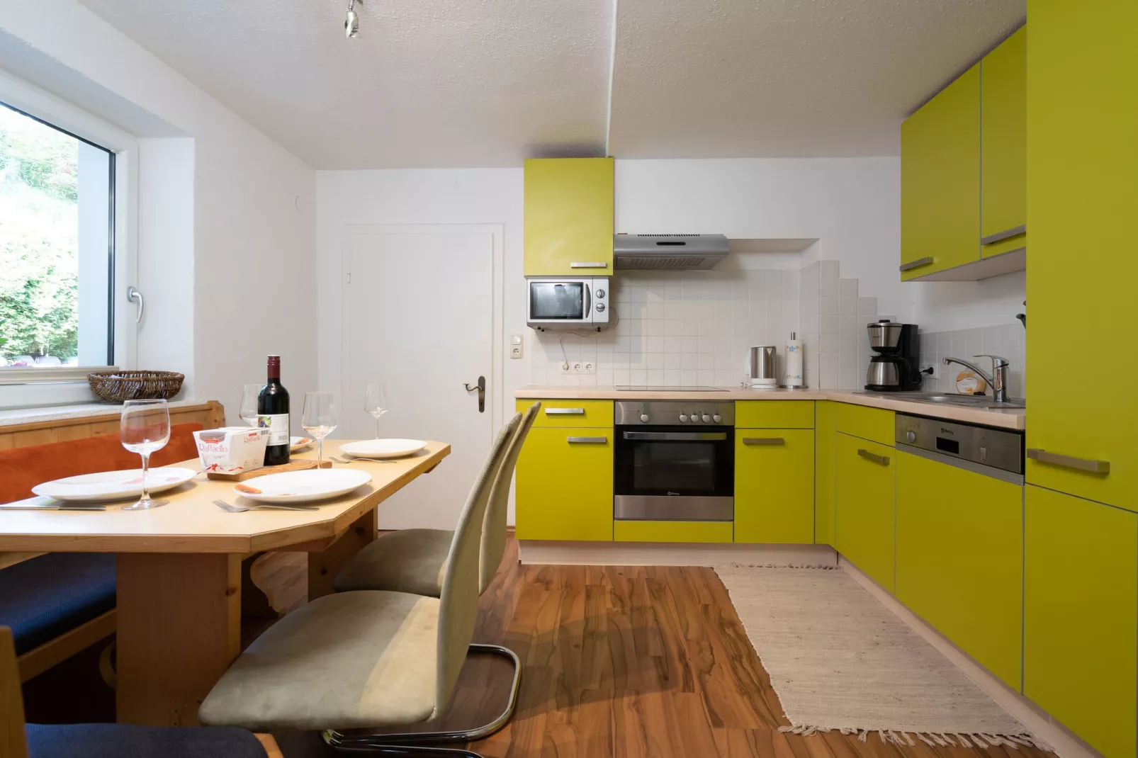Eva-Dining room