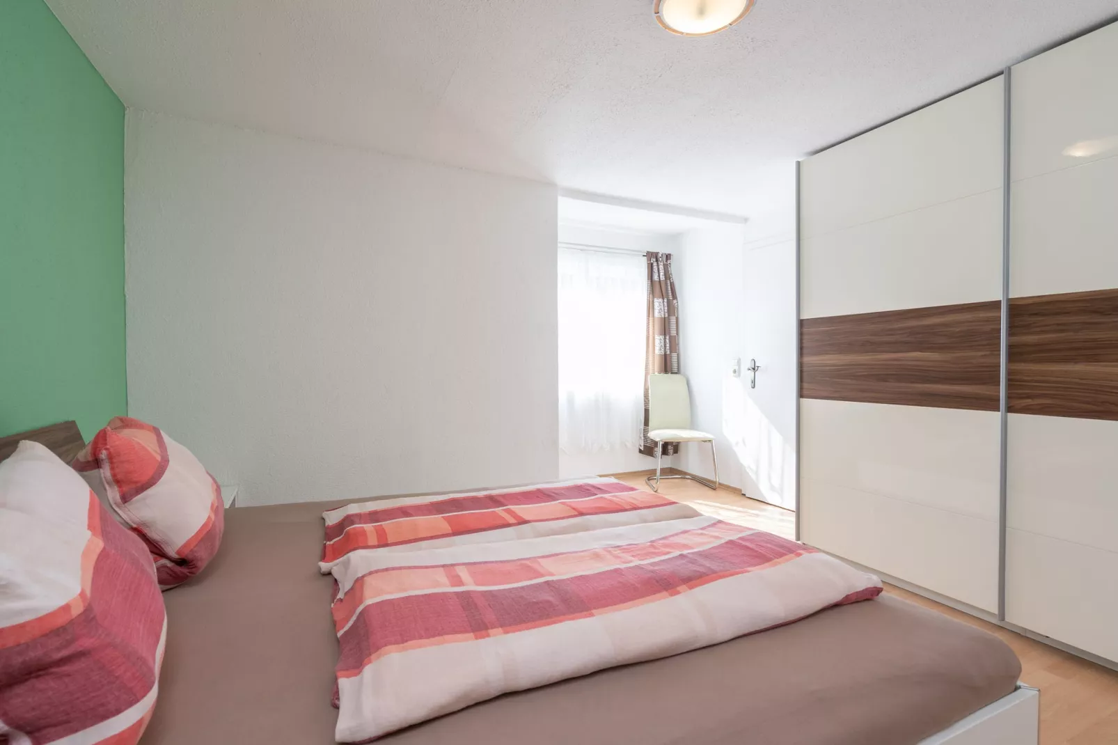 Eva-Bedroom