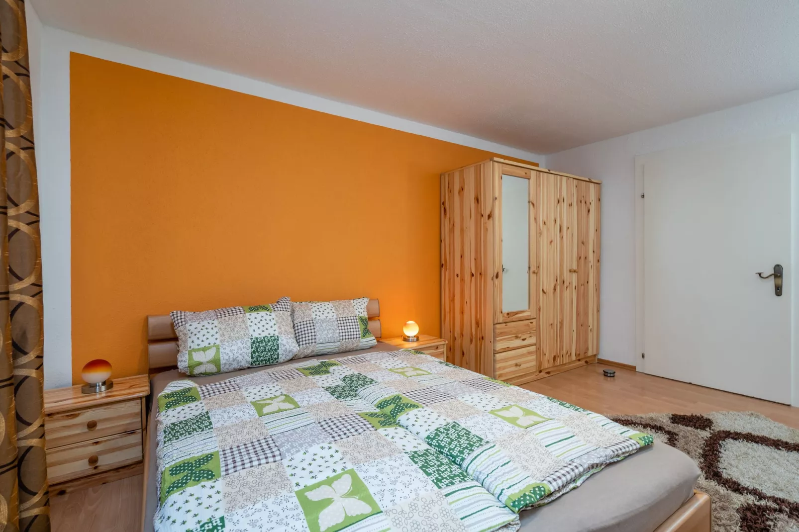 Eva-Bedroom